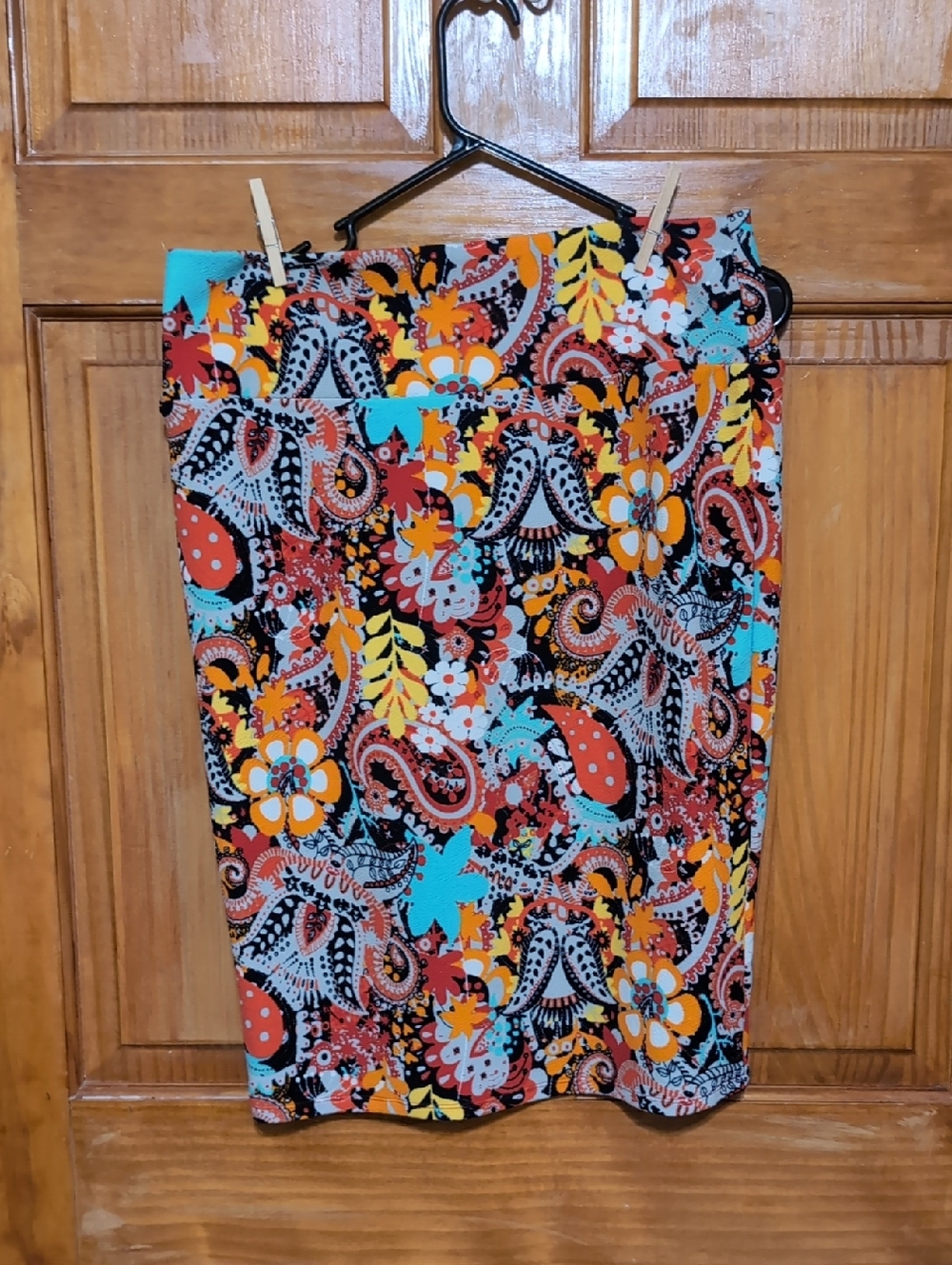 LuLaRoe Multicolor Logo Tag with Coral Stitching